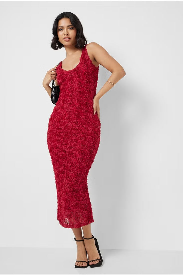Gracefully Styled Dress for Any Occasion