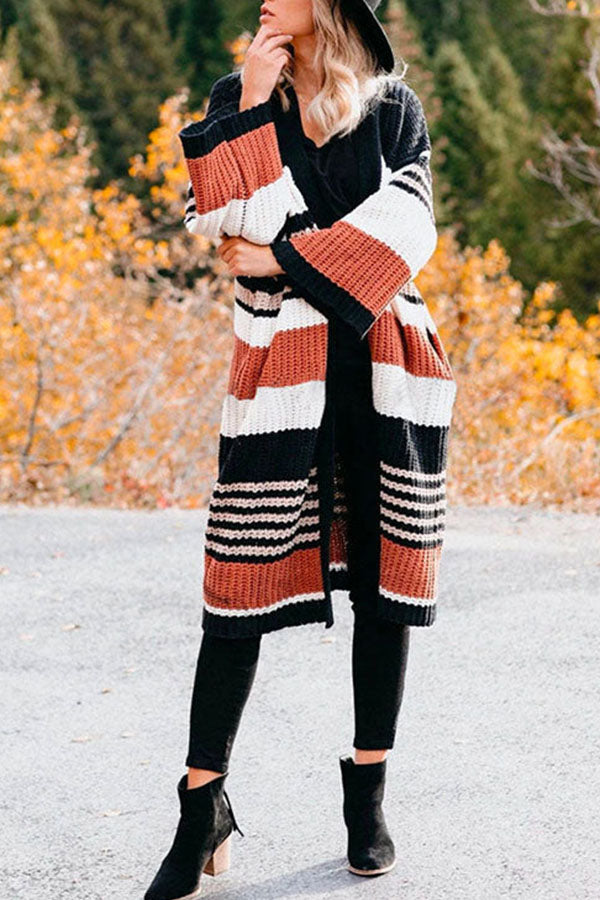Effortlessly Elegant Cardigan with a Timeless Design