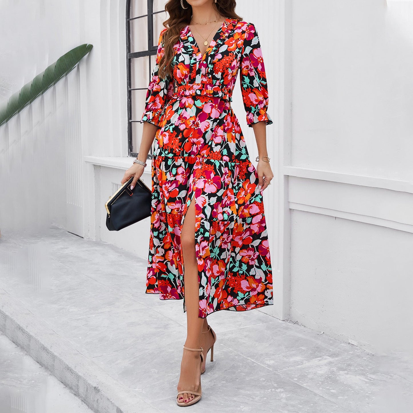 Classic Vintage Dress with a Flattering Fit