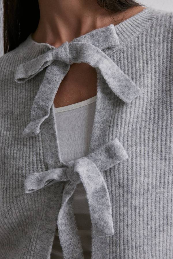Gracefully Styled Garment for Any Occasion