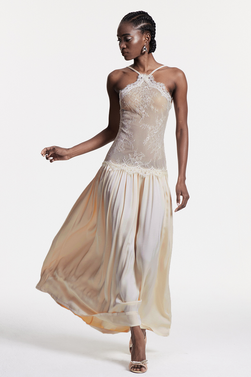 Effortlessly Elegant Dress with a Timeless Design