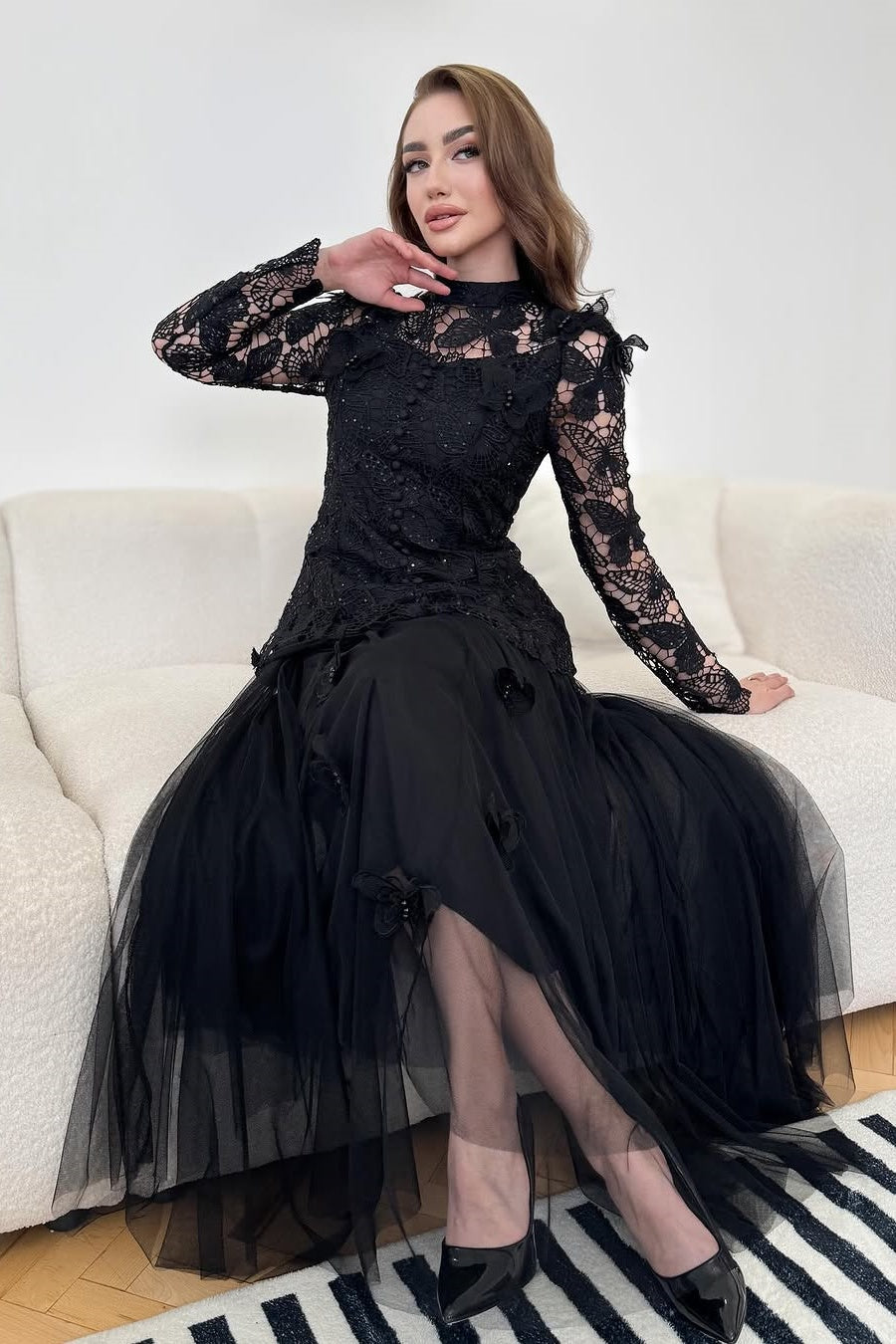 Beautifully Crafted Dress in a Classic Style