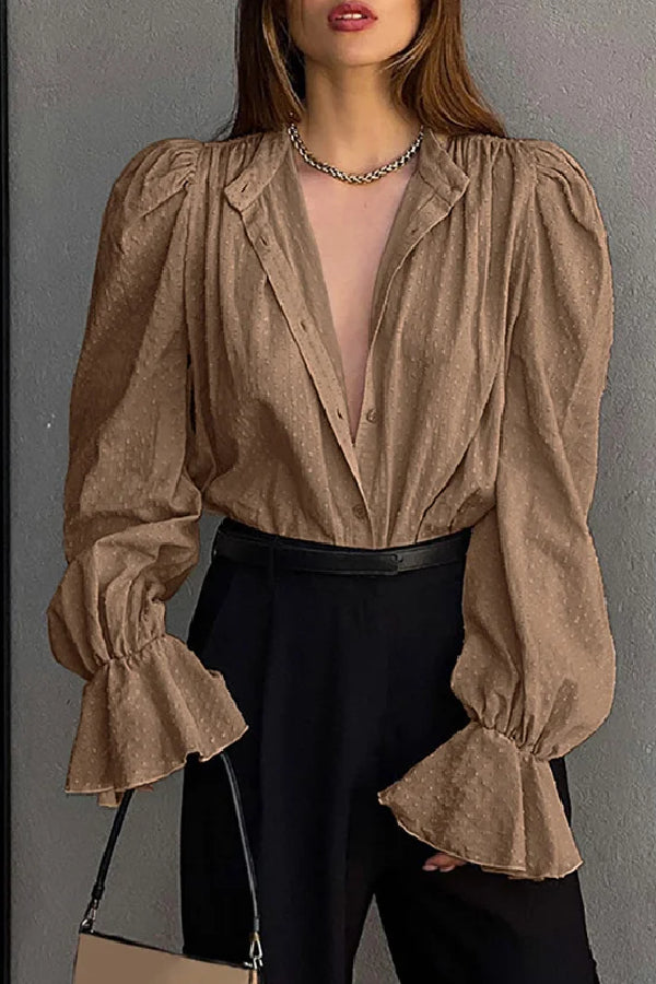 Well Tailored Shirt with a Graceful Silhouette