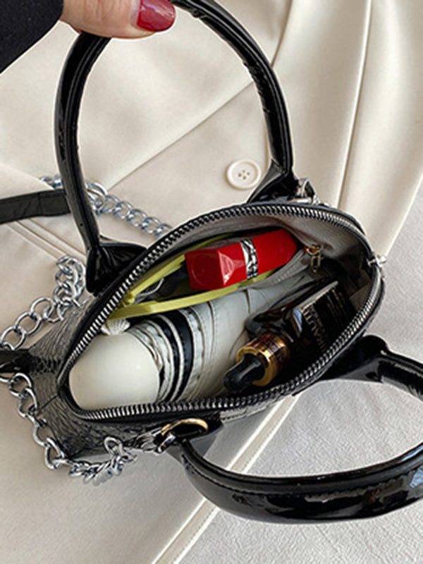 Beautifully Crafted Bag in a Classic Style