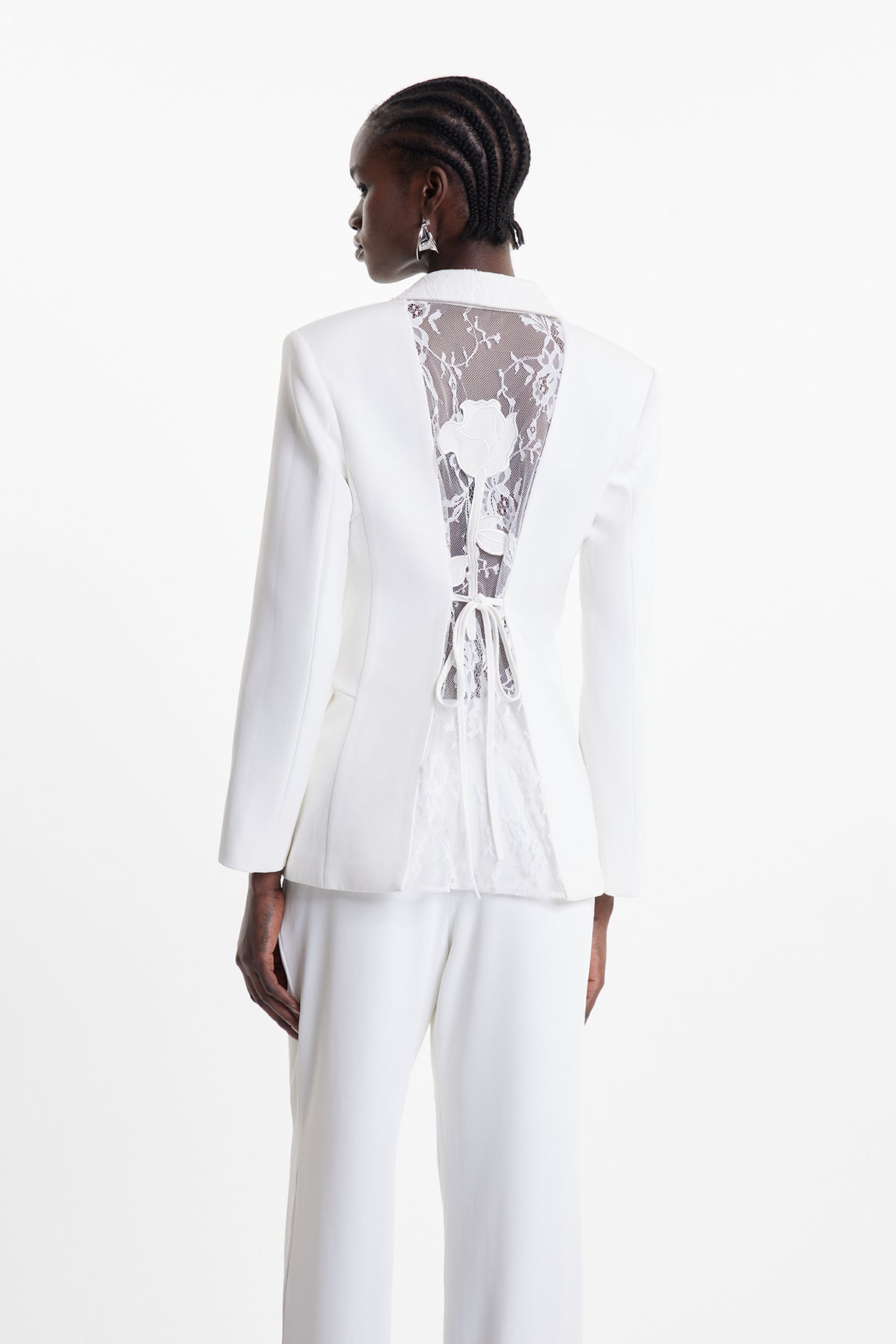 Beautifully Finished Garment in a Timeless Design