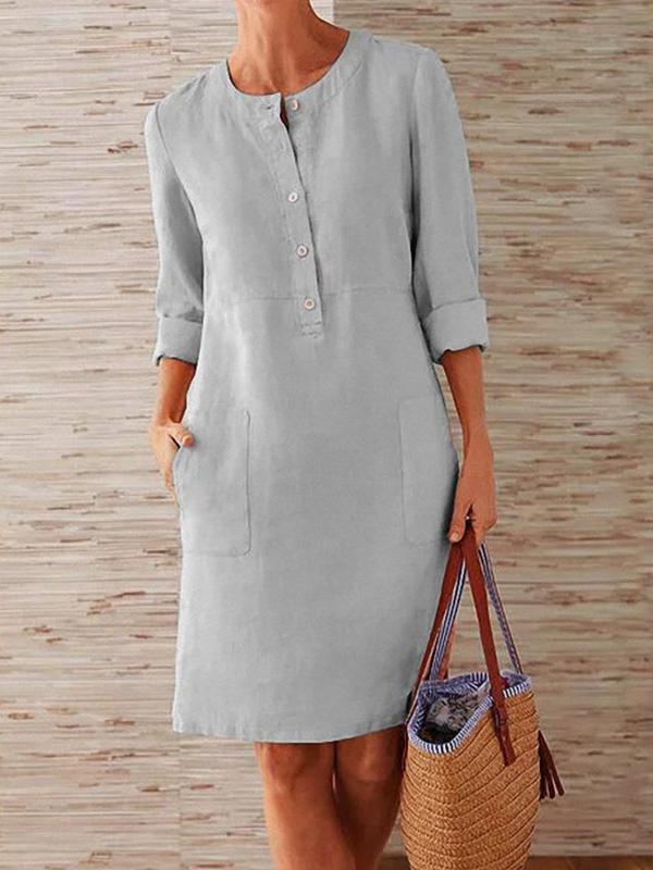 Beautifully Finished Dress in a Timeless Design