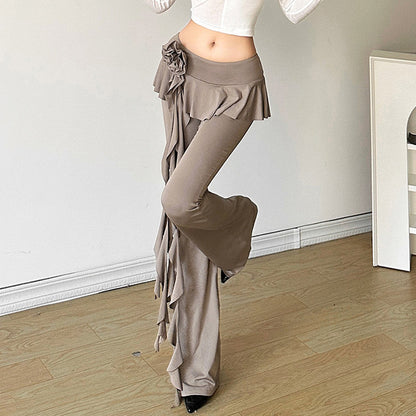 Effortlessly Elegant Trousers with a Timeless Design