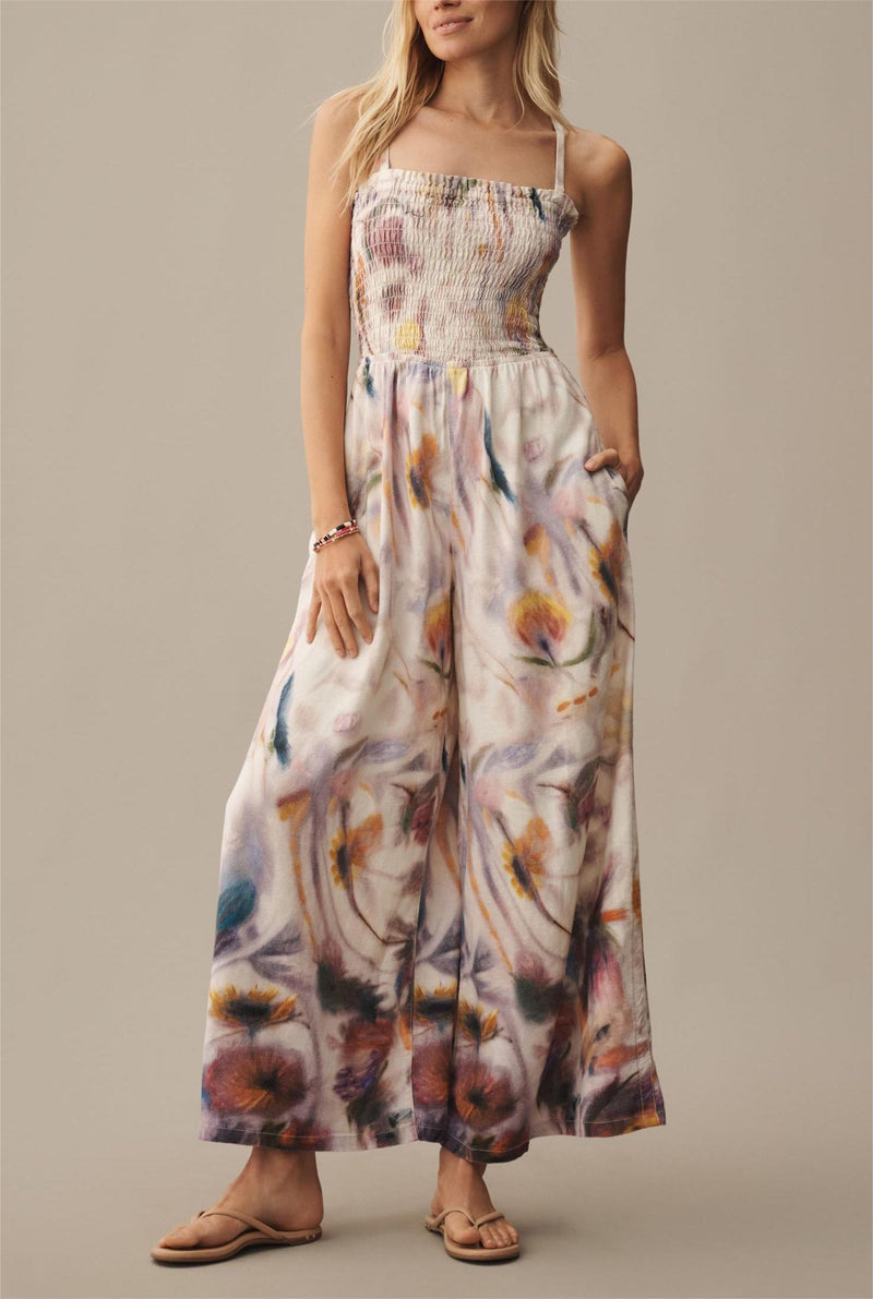 Sophisticated Garment with a Clean Classic Look