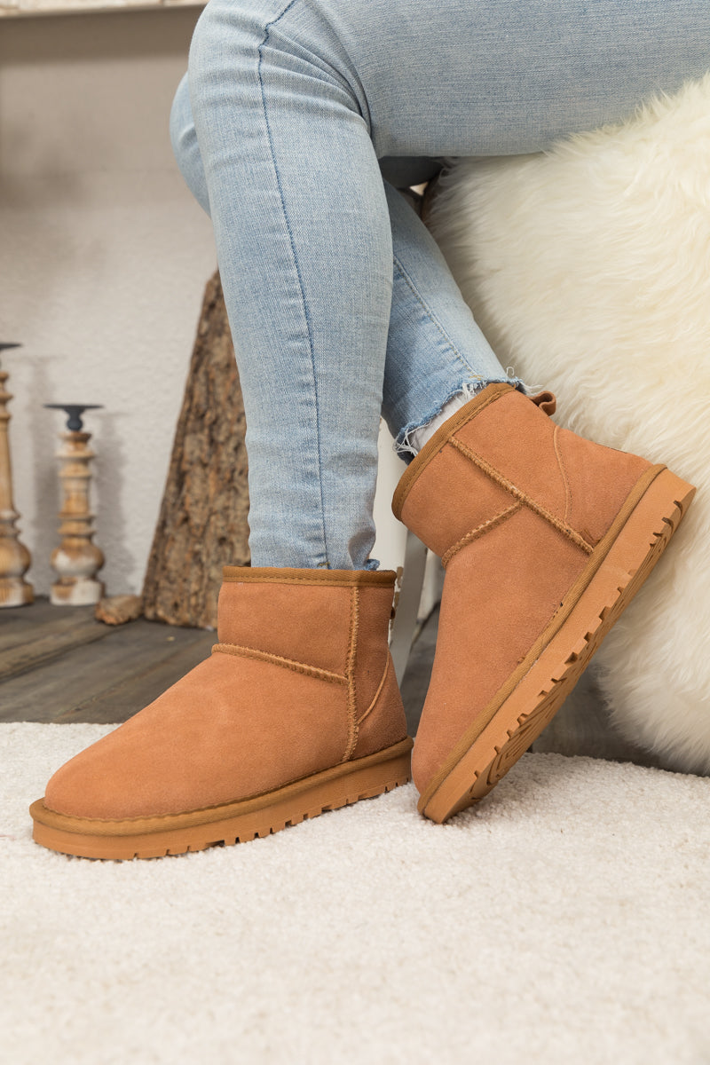 Gracefully Styled Boots for Any Occasion