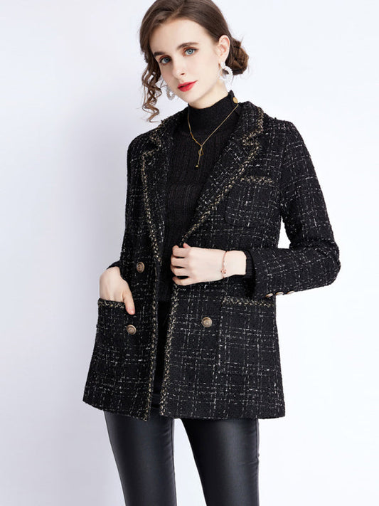 Effortlessly Elegant Jacket with a Timeless Design