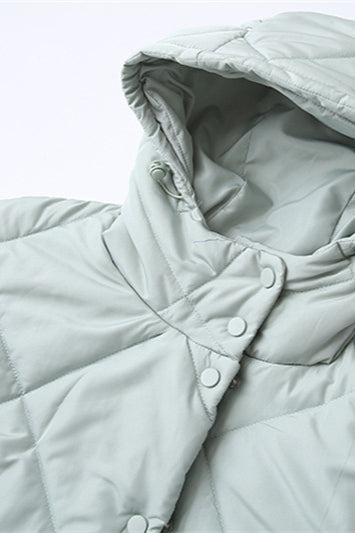 Well Tailored Coat with a Graceful Silhouette