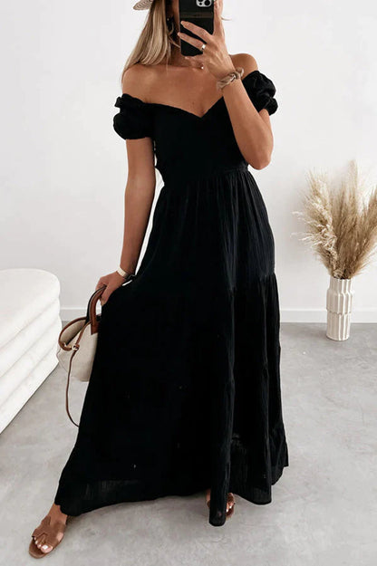 Effortlessly Elegant Dress with a Timeless Design