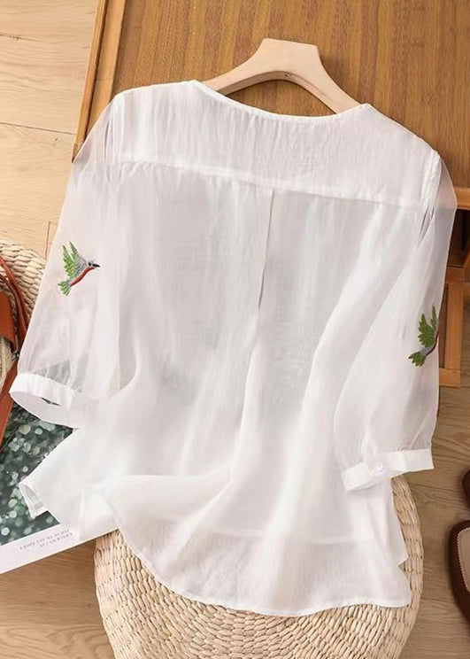 Well Tailored Shirt with a Graceful Silhouette
