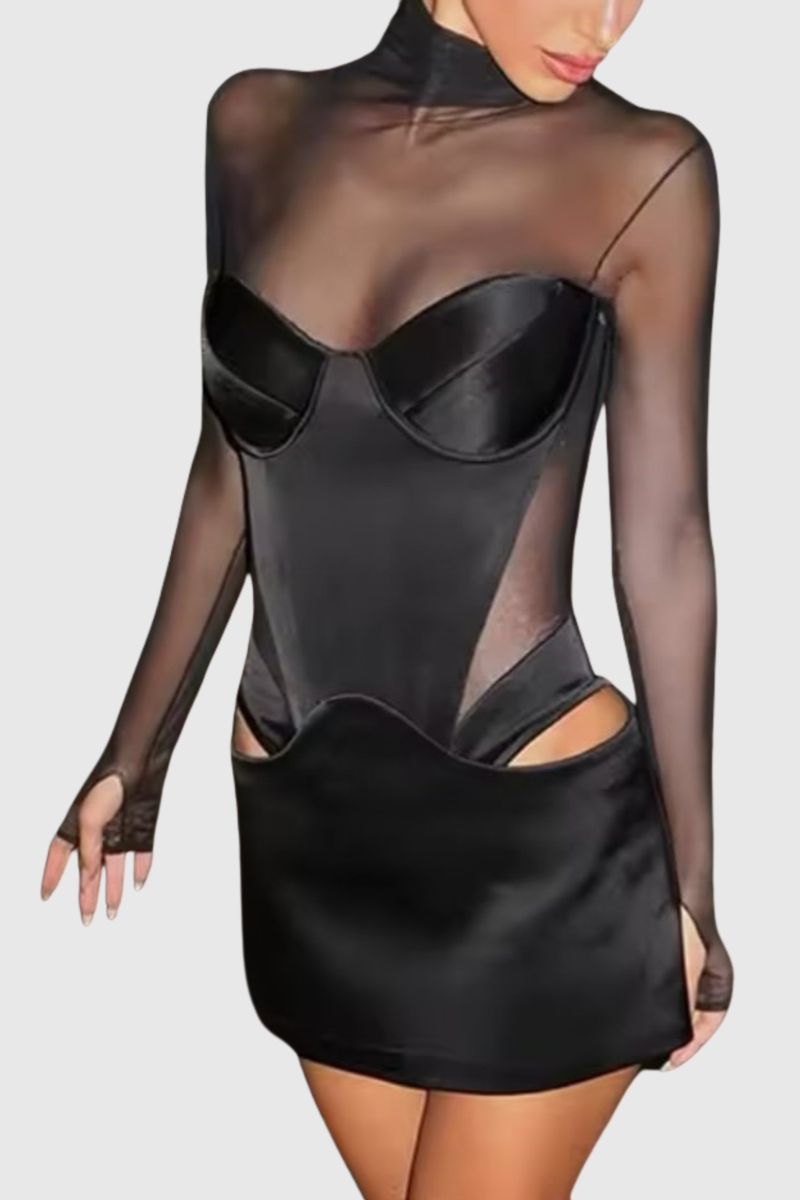 Beautifully Finished Dress in a Timeless Design