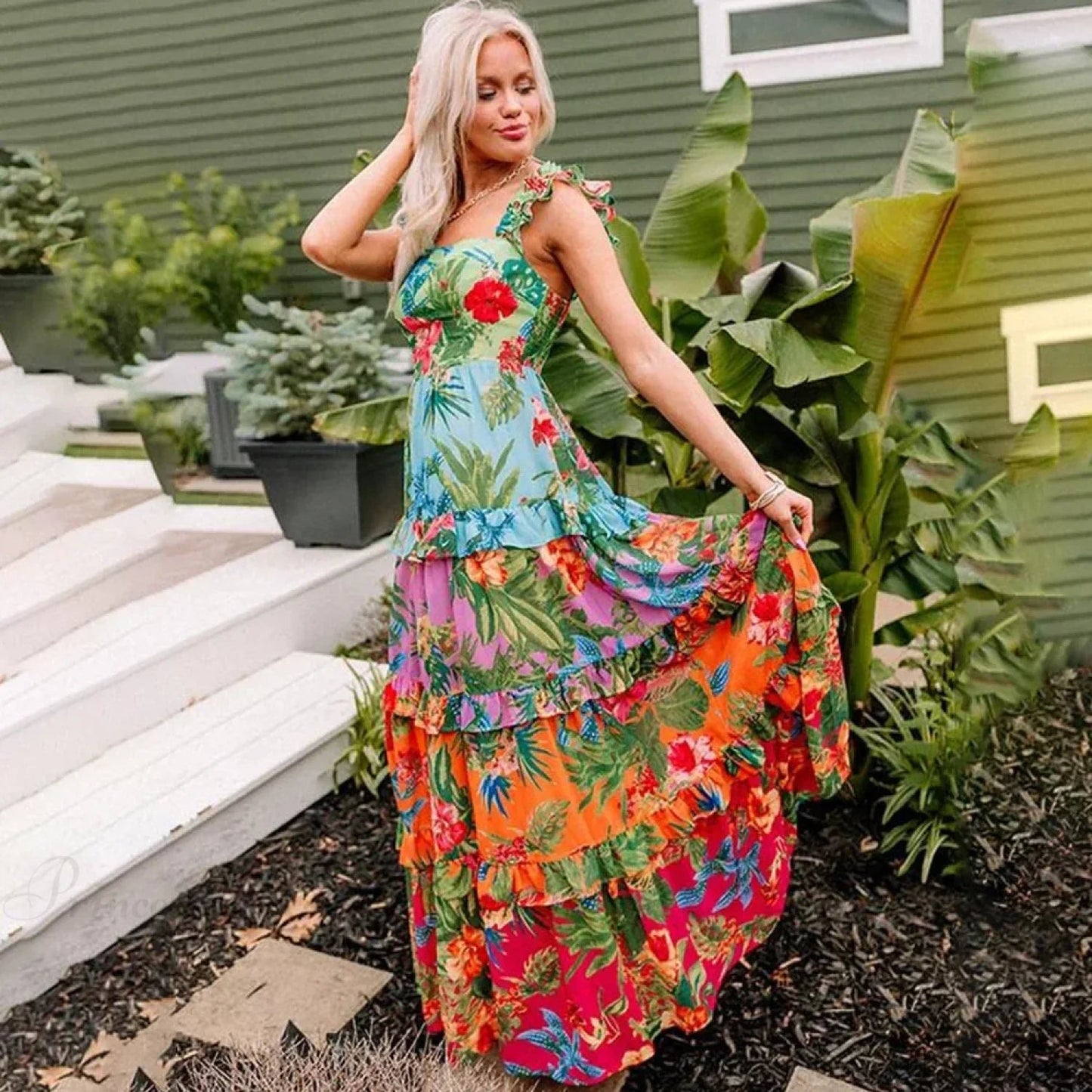 Gracefully Styled Garment for Any Occasion