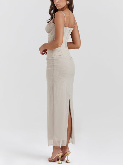 Well Tailored Garment with a Graceful Silhouette