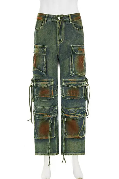 Effortlessly Elegant Pants with a Timeless Design