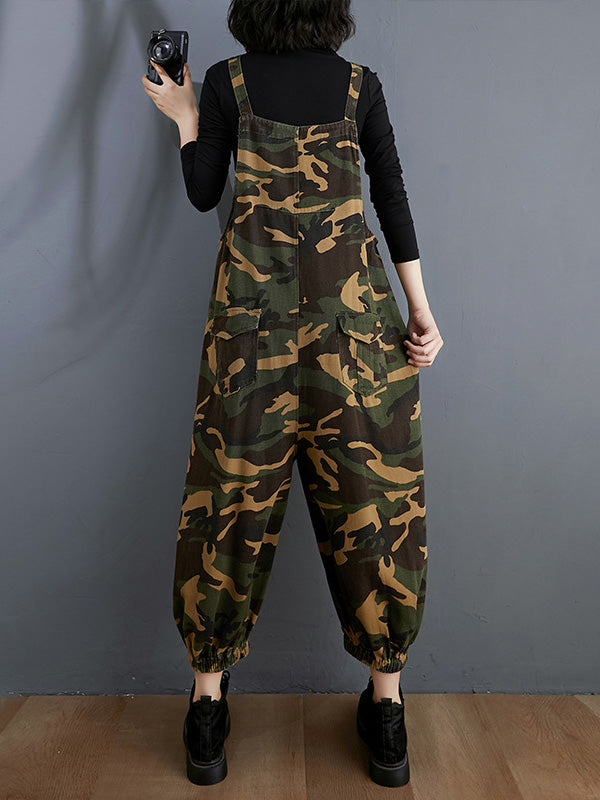 Sophisticated Garment with a Clean Classic Look