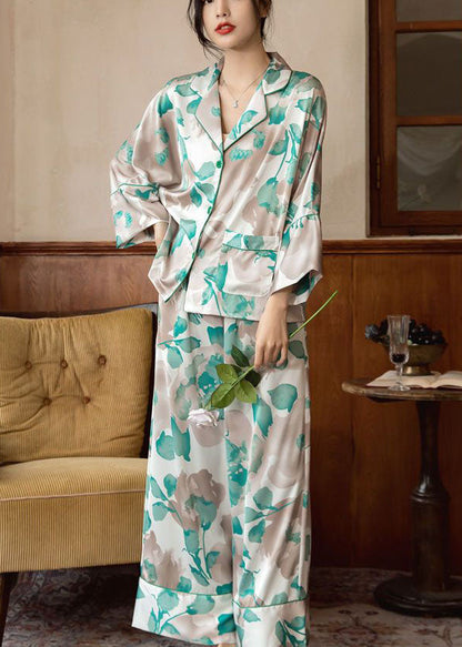 Classic Vintage Garment with a Flattering Fit