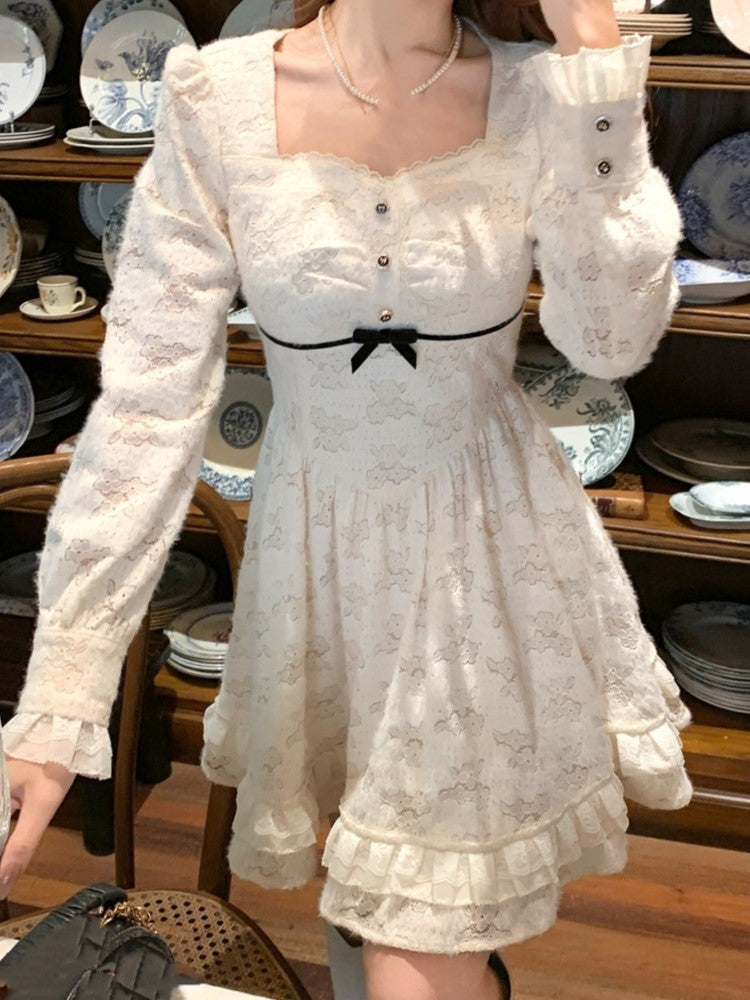 Well Tailored Dress with a Graceful Silhouette