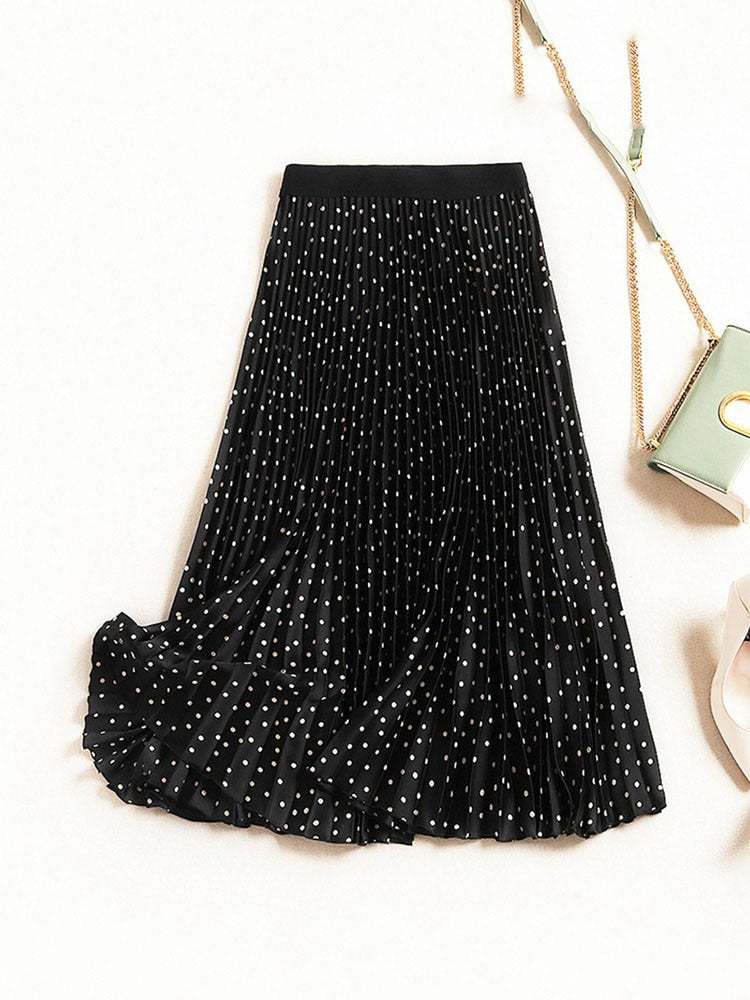 Well Tailored Garment with a Graceful Silhouette