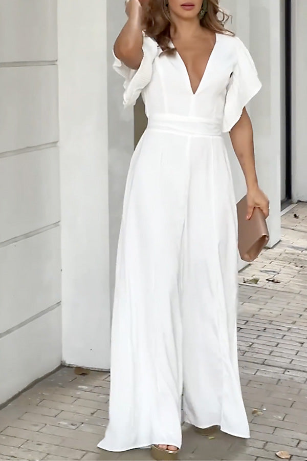 Effortlessly Elegant Pants with a Timeless Design