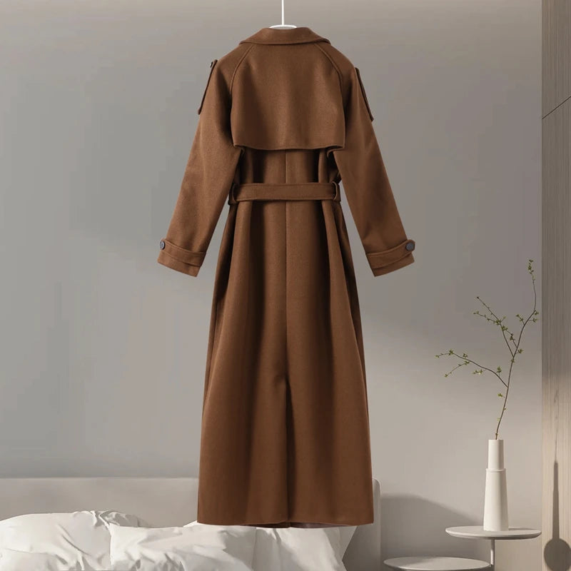 Gracefully Styled Coat for Any Occasion