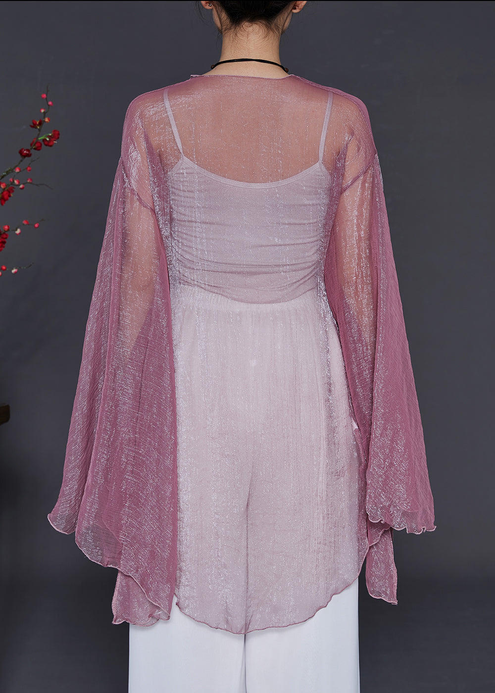 Effortlessly Elegant Cardigan with a Timeless Design