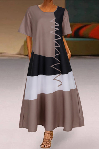 Effortlessly Elegant Dress with a Timeless Design