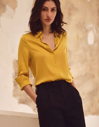 Gracefully Styled Blouse for Any Occasion