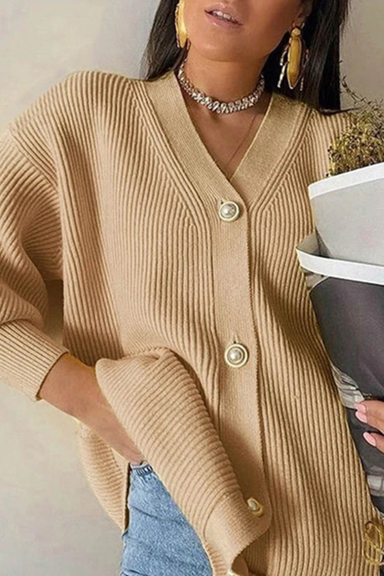 Elegantly Styled Cardigan for Everyday Wear