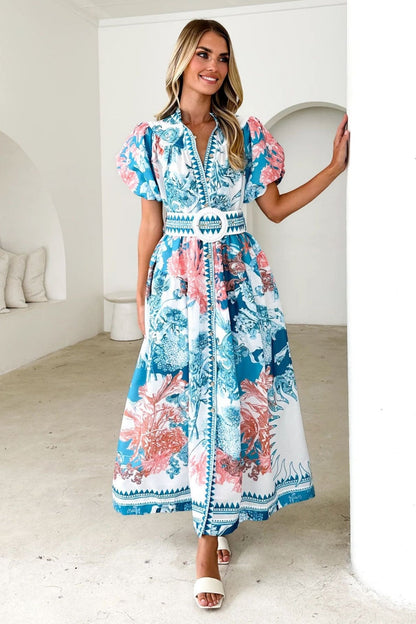 Well Tailored Dress with a Graceful Silhouette
