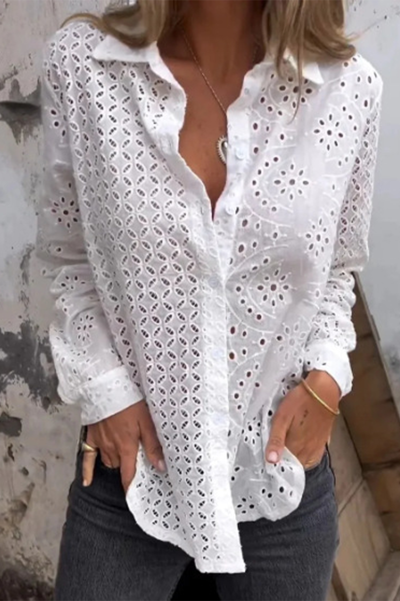 Elegantly Styled Blouse for Everyday Wear