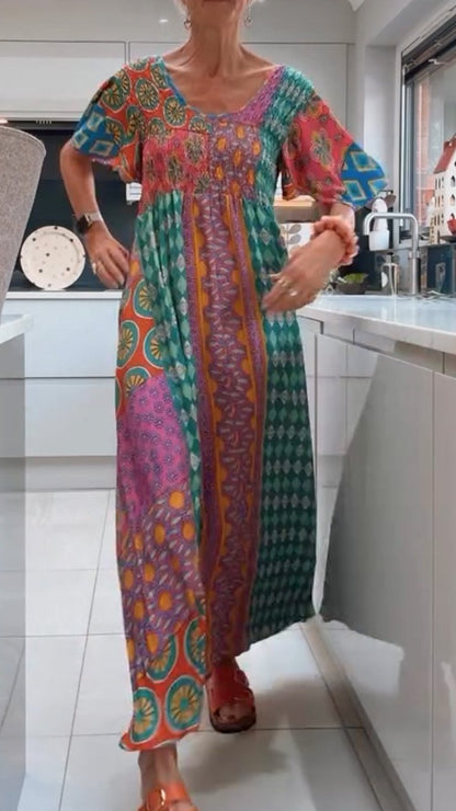 Effortlessly Elegant Dress with a Timeless Design