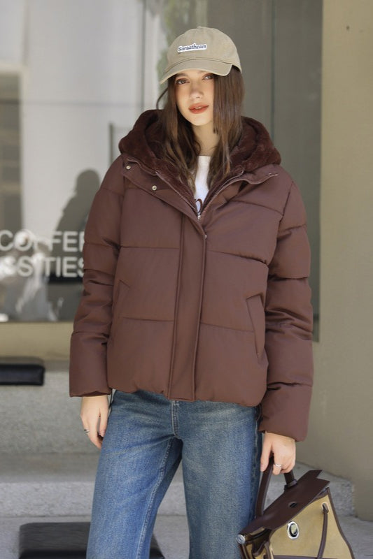 Effortlessly Elegant Jacket with a Timeless Design