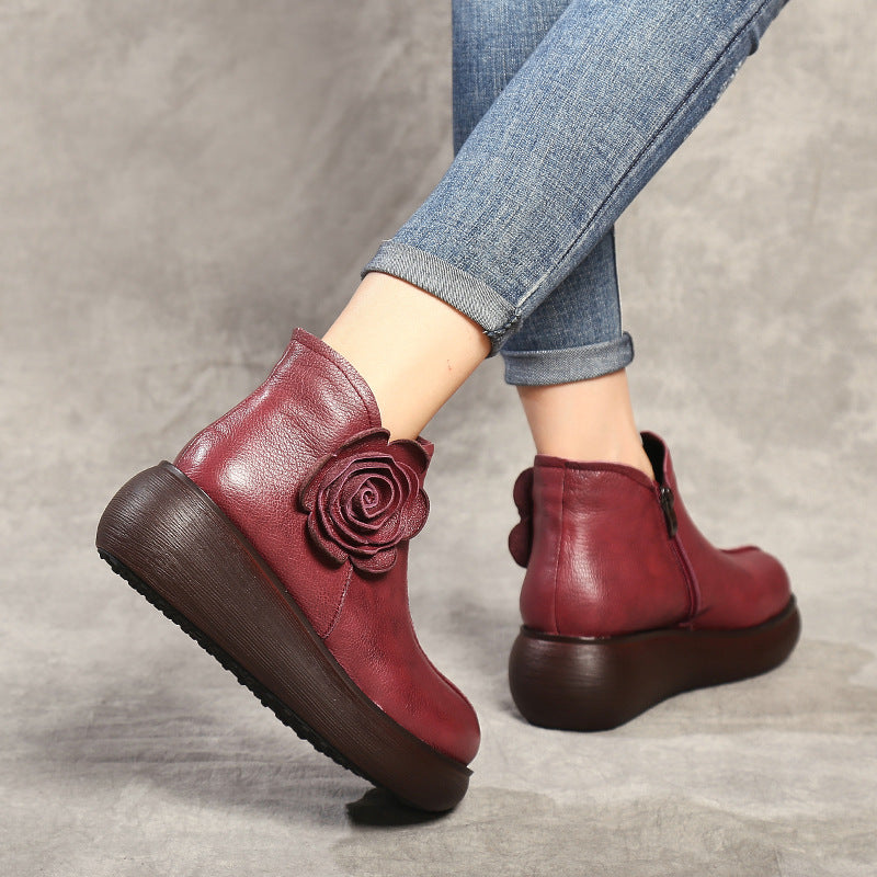 Well Tailored Boots with a Graceful Silhouette