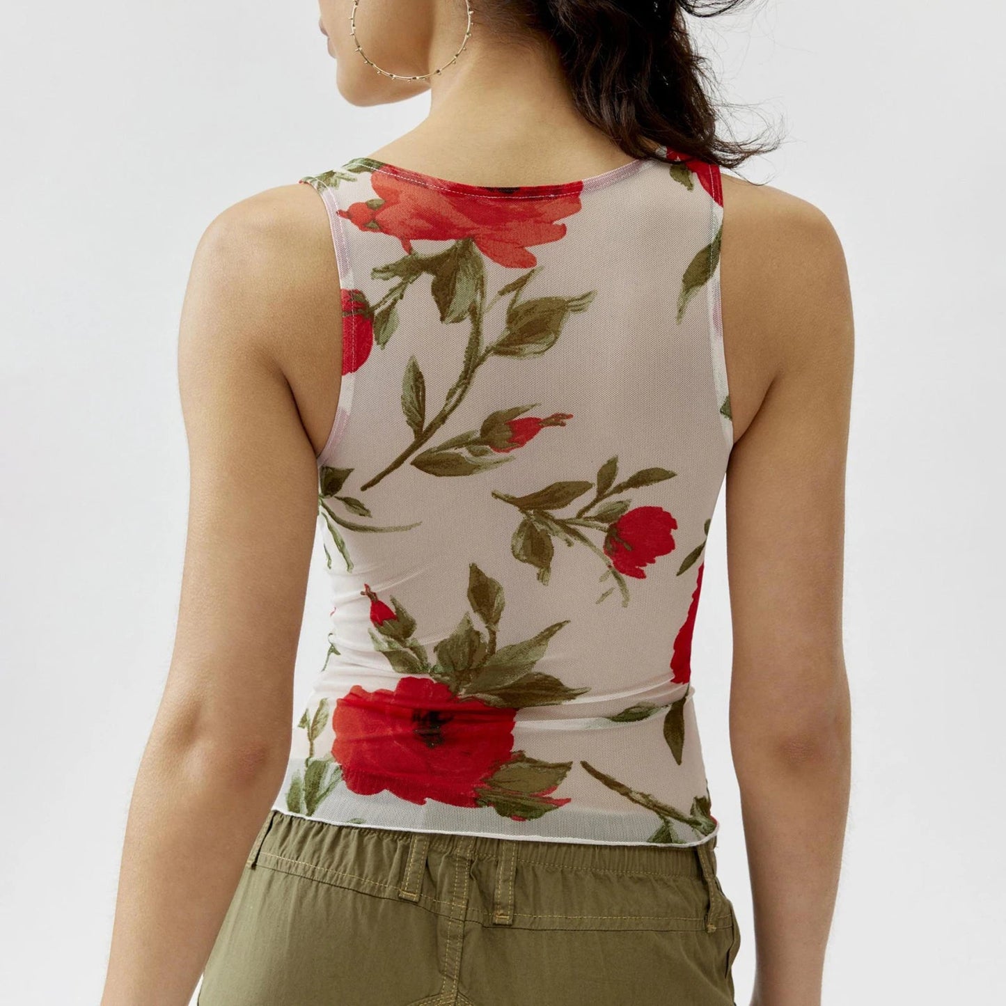 Beautifully Finished Top in a Timeless Design