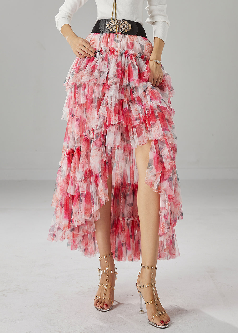 Effortlessly Elegant Garment with a Timeless Design