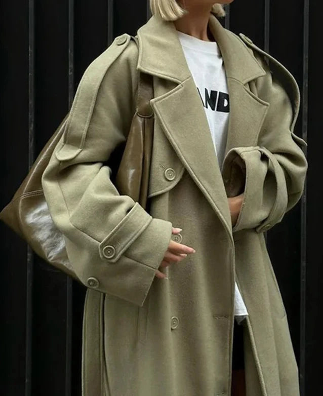 Gracefully Styled Coat for Any Occasion