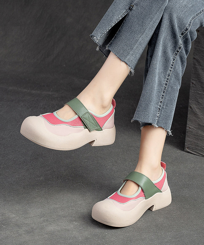 Well Tailored Shoes with a Graceful Silhouette