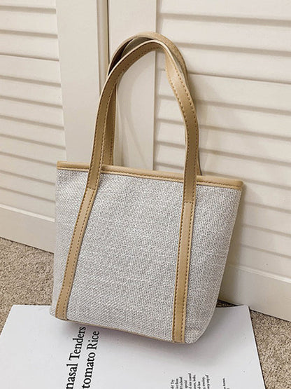 Sophisticated Bag with a Clean Classic Look