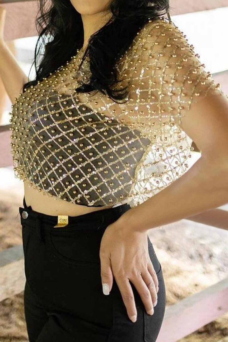 Beautifully Finished Top in a Timeless Design