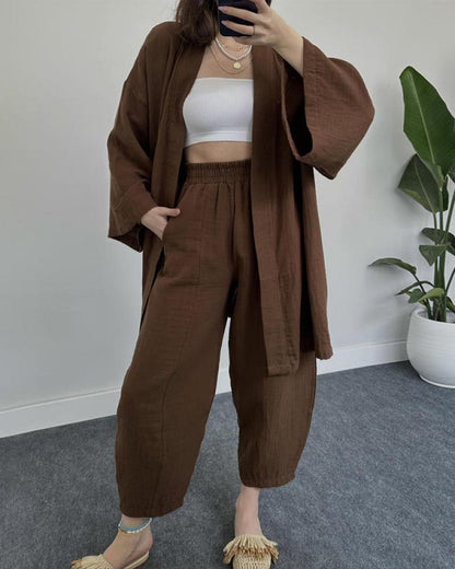 Effortlessly Elegant Garment with a Timeless Design