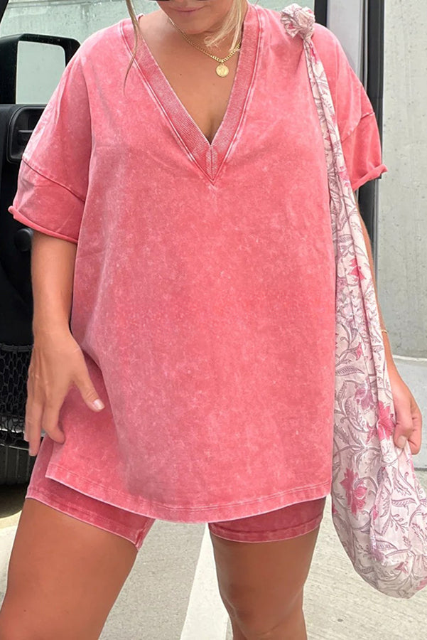 Classic Vintage T-Shirt with a Flattering Fit