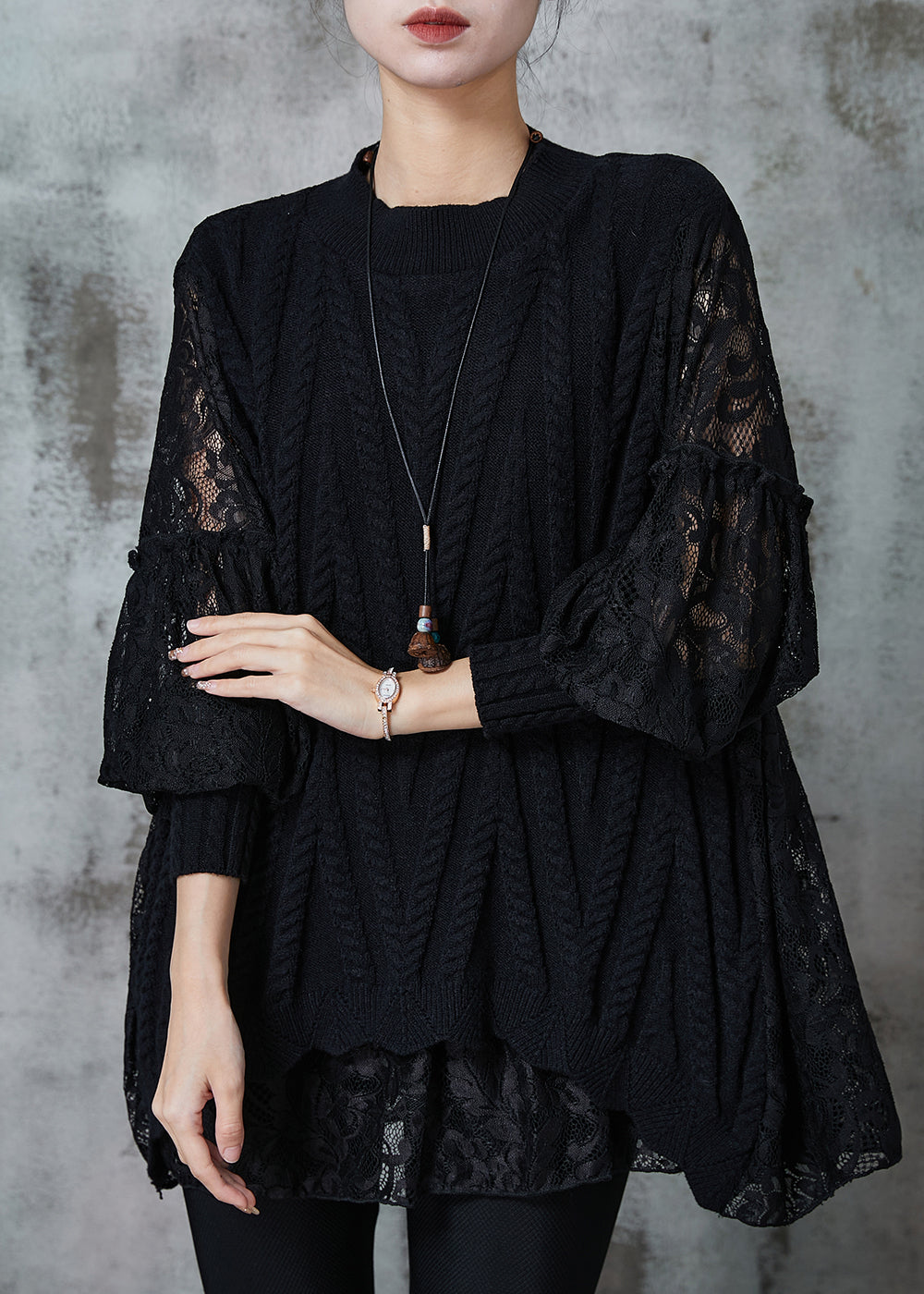Effortlessly Elegant Top with a Timeless Design