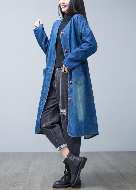 Beautifully Finished Coat in a Timeless Design