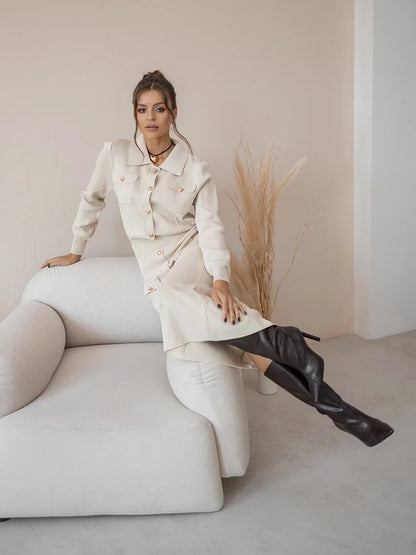 Well Tailored Garment with a Graceful Silhouette