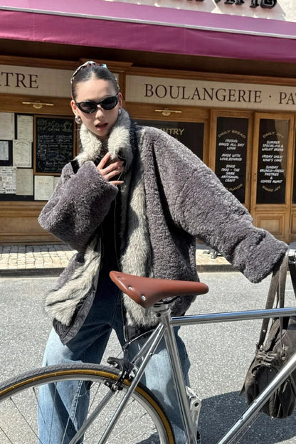 Effortlessly Elegant Coat with a Timeless Design