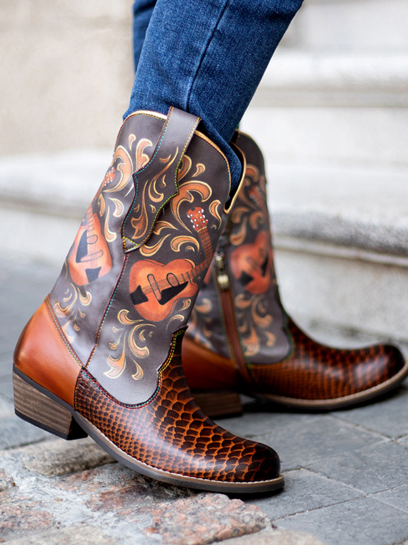 Well Tailored Boots with a Graceful Silhouette