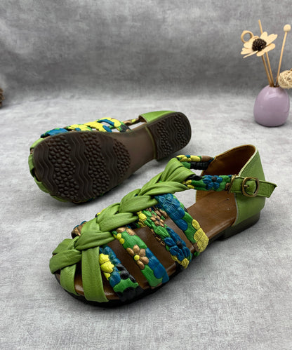 Polished Sandals with an Effortless Classic Look